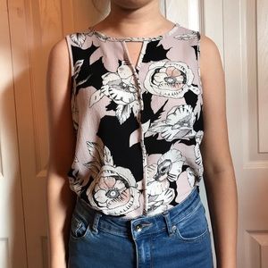 🌟4 for $20 lavender floral blouse